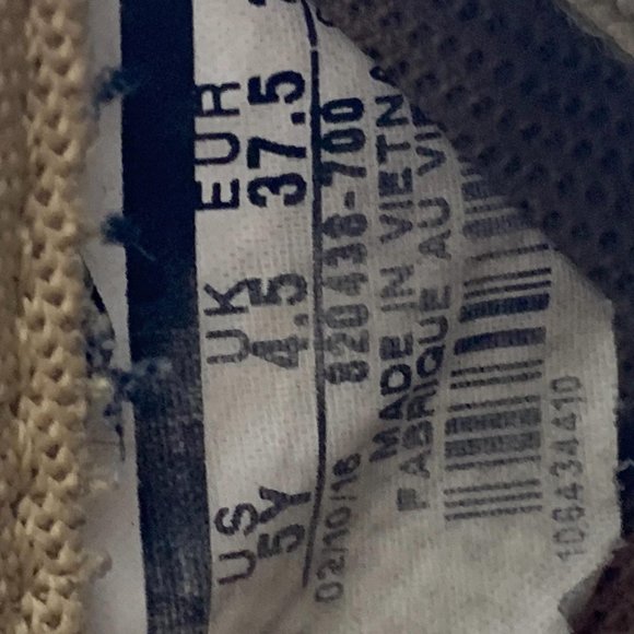 Nike Women’s Air Force 1 Gold/White Size 6.5 - Picture 11 of 11